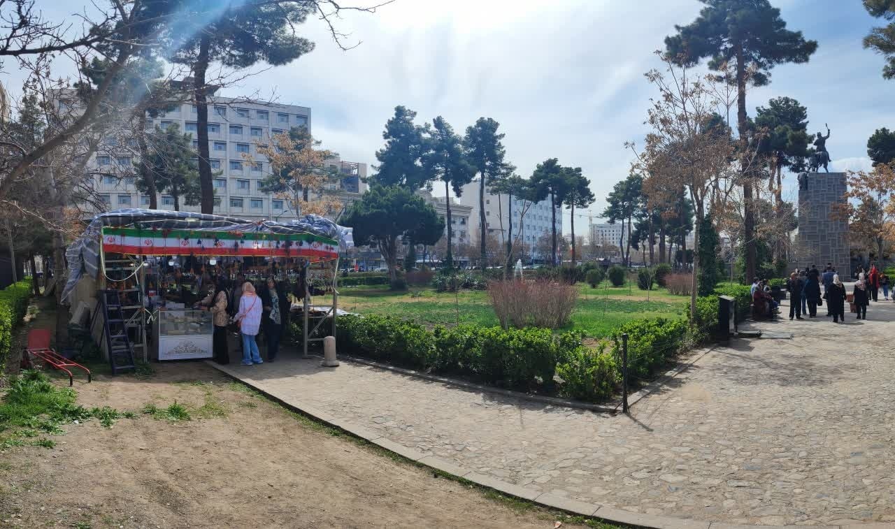 برپایی نمایشگاه صنایعدستی و سوغات در باغ ـ موزه آرامگاه نادری مشهد برپایی نمایشگاه صنایعدستی و سوغات در باغ ـ موزه آرامگاه نادری مشهد