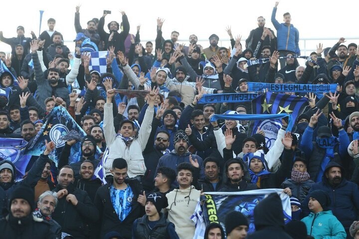 محرومیت هواداران استقلال از دیدار با چادرملو محرومیت هواداران استقلال از دیدار با چادرملو