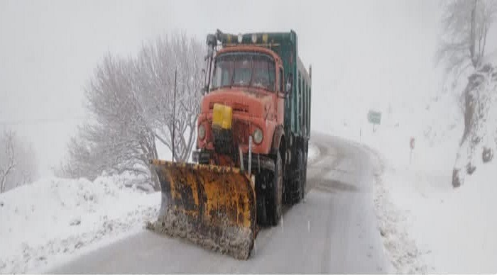برفروبی حدود ۶۲۰ کیلومتر از محورهای کرمانشاه برفروبی حدود ۶۲۰ کیلومتر از محورهای کرمانشاه