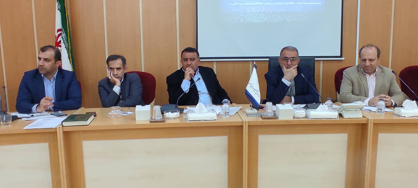 بررسی مشکلات طرحهای اقتصادی بویراحمد، دنا و مارگون بررسی مشکلات طرحهای اقتصادی بویراحمد، دنا و مارگون