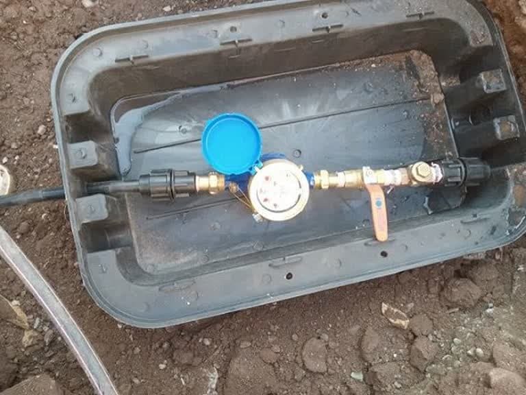 نصب انشعابات جدید آب در روستای آغبلاغ ولدیان شهرستان خوی نصب انشعابات جدید آب در روستای آغبلاغ ولدیان شهرستان خوی