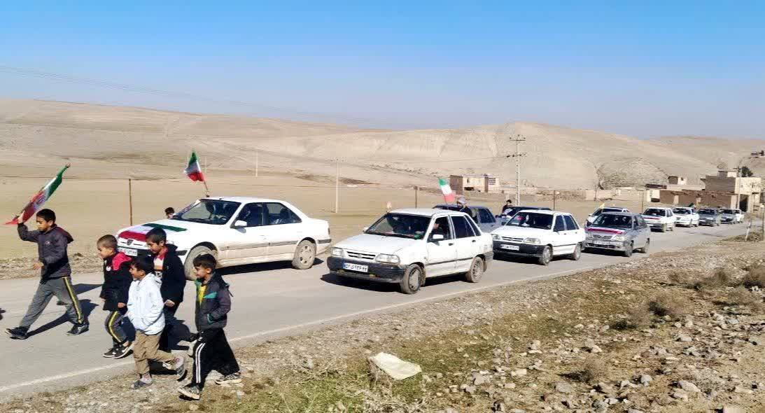 برپایی رژه کوچک خودرویی در روستای شورستان کلات برپایی رژه کوچک خودرویی در روستای شورستان کلات