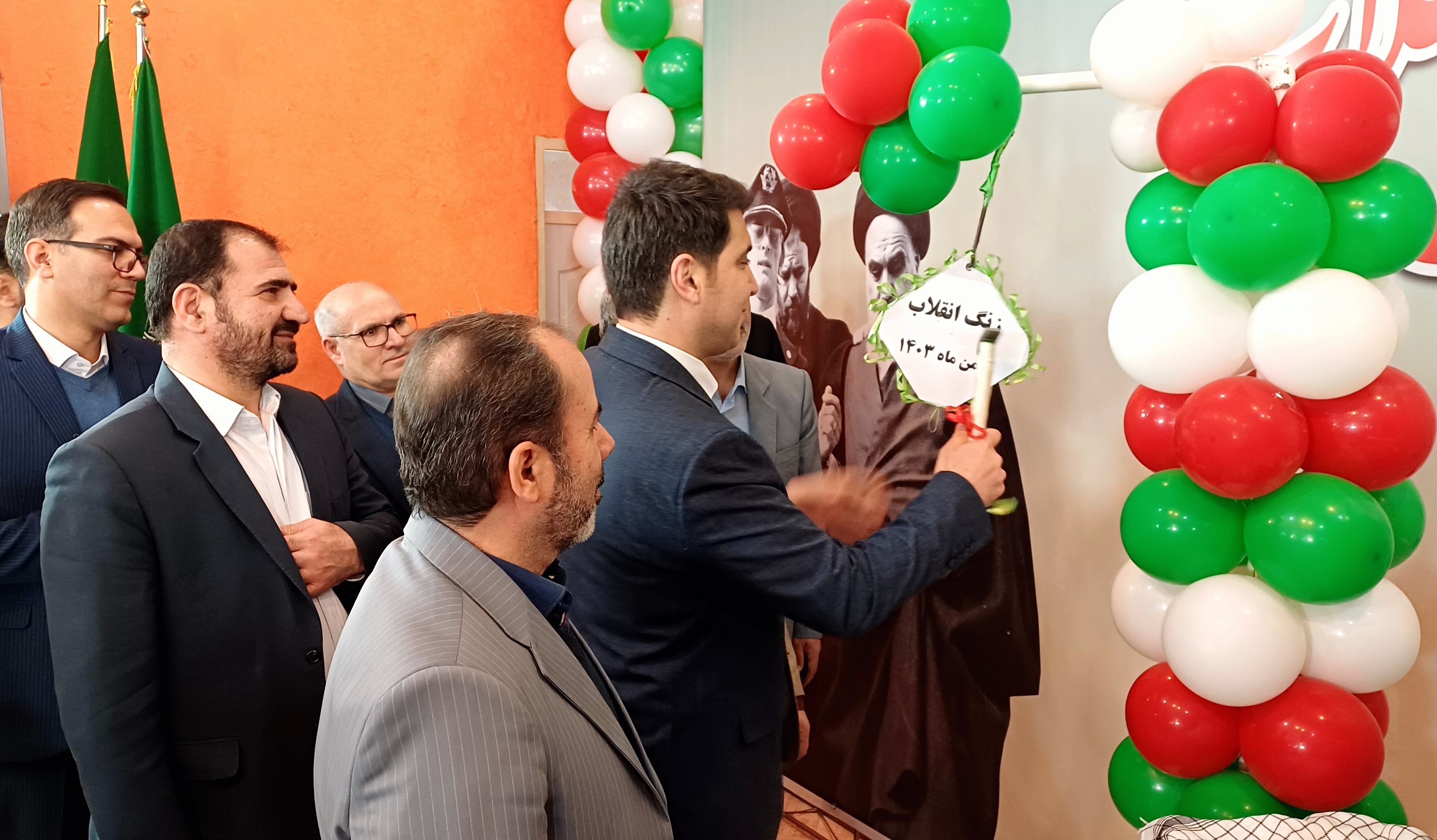 نواخته شدن زنگ انقلاب در مدارس کردستان نواخته شدن زنگ انقلاب در مدارس کردستان