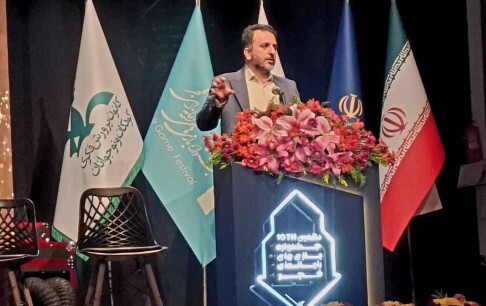 «از طرف ایوا» بهترین بازی دهمین جشنواره بازیهای رایانهای فجر شد «از طرف ایوا» بهترین بازی دهمین جشنواره بازیهای رایانهای فجر شد