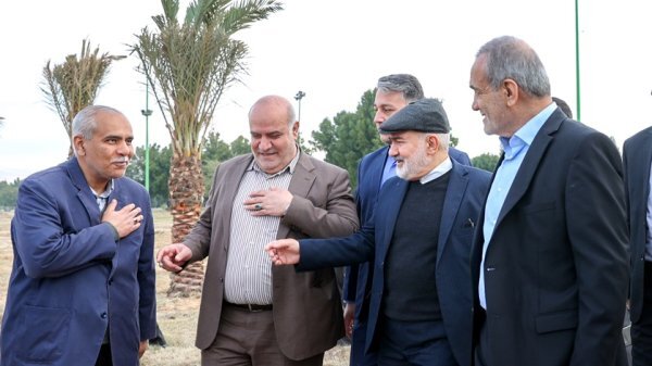 بازدید رئیس جمهور از مناطق محروم اهواز بازدید رئیس جمهور از مناطق محروم اهواز