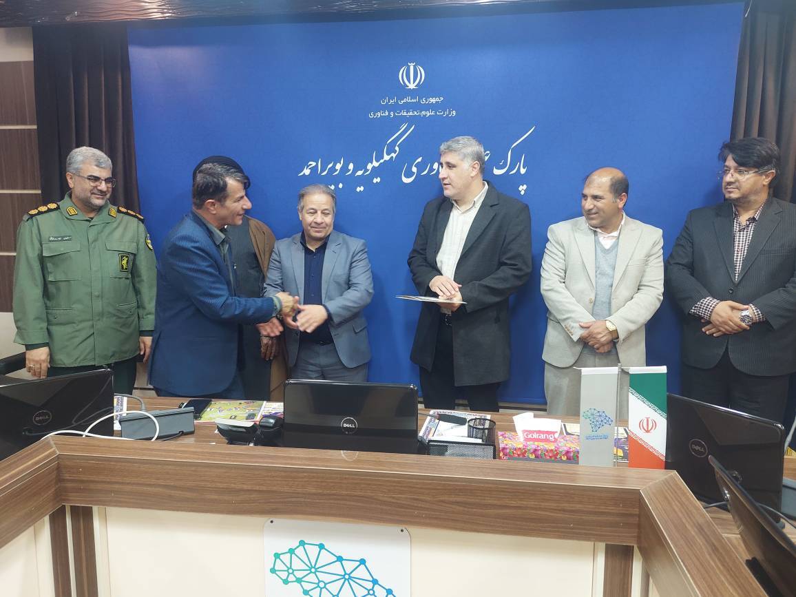 رونمایی از پوستر هفتمین جشنواره فعالان فضای مجازی در دفاع مقدس و مقاومت
