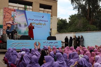 اجرای جشنواره فرهنگی سازگاری با کم آبی در مدارس روستاهای بحرانی خوزستان اجرای جشنواره فرهنگی سازگاری با کم آبی در مدارس روستاهای بحرانی خوزستان
