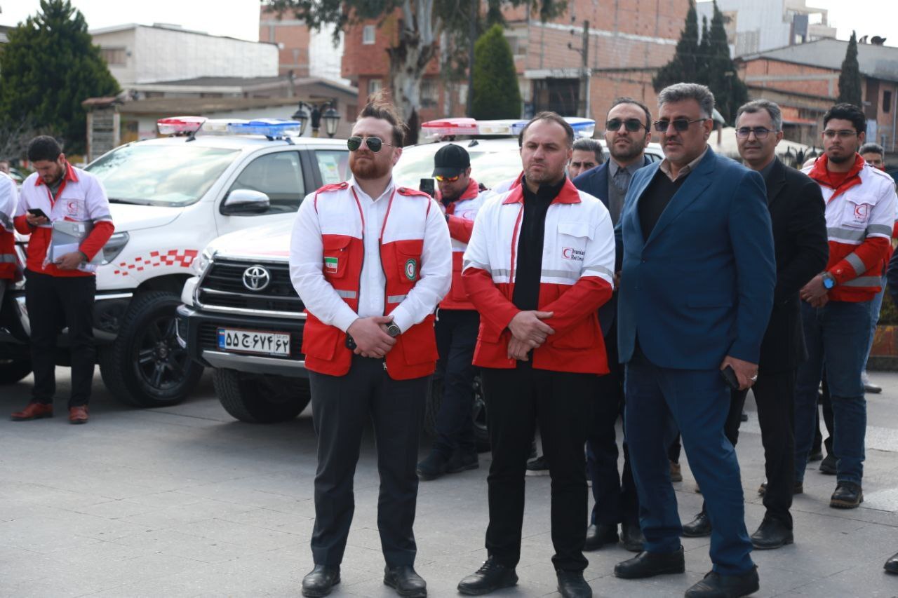 آیین رونمایی از ۲۹ دستگاه خودروی امدادی هلالاحمر مازندران آیین رونمایی از ۲۹ دستگاه خودروی امدادی هلالاحمر مازندران