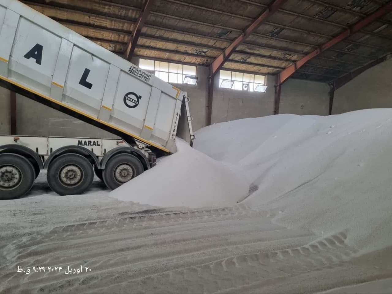 توزیع بیش از سه هزار و ۵۰۰ تن کود یارانهای در شهرستان پلدشت در سال ۱۴۰۲ توزیع بیش از سه هزار و ۵۰۰ تن کود یارانهای در شهرستان پلدشت در سال ۱۴۰۲