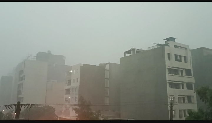 خودداری شهروندان خوزستانی  از تردد غیرضروری در هنگام بارندگی