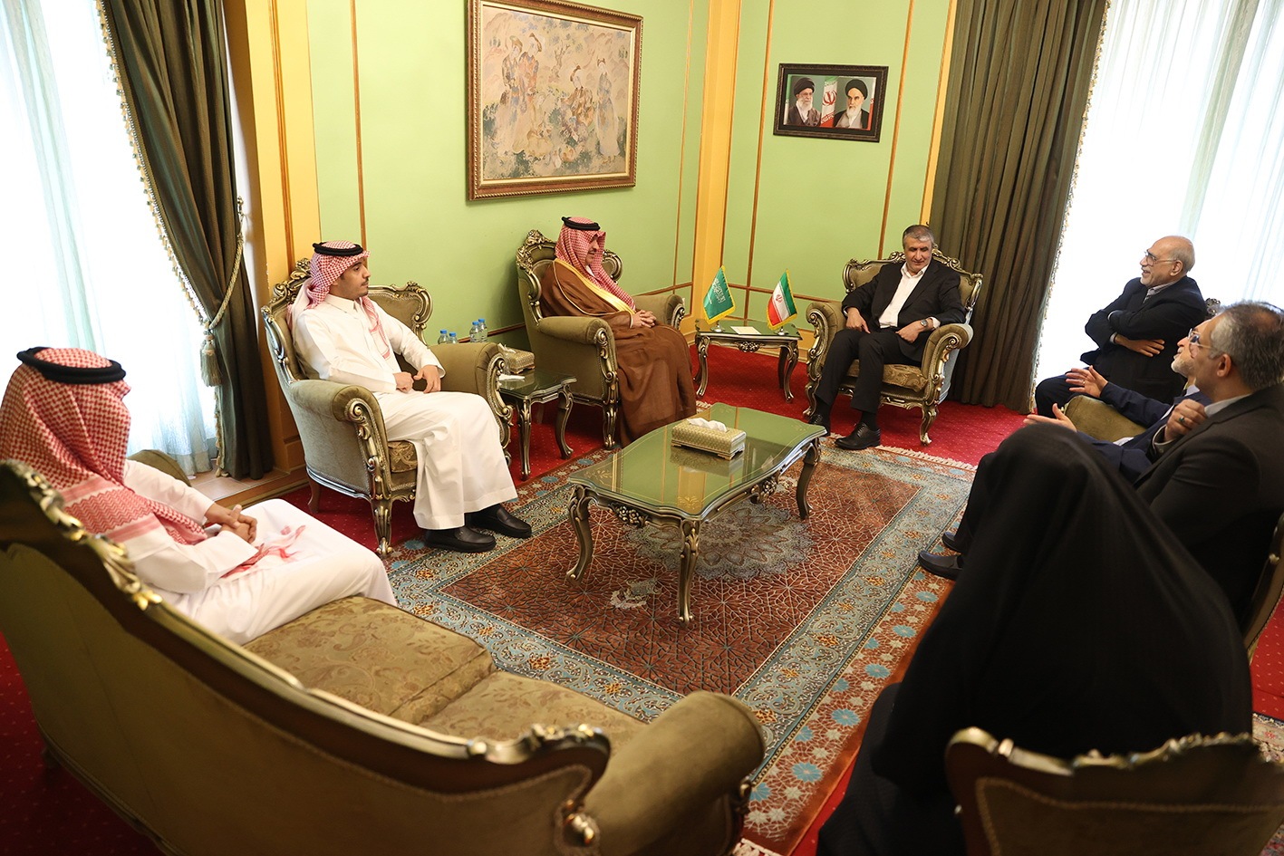 دیدار رییس سازمان انرژی اتمی با سفیر عربستان سعودی