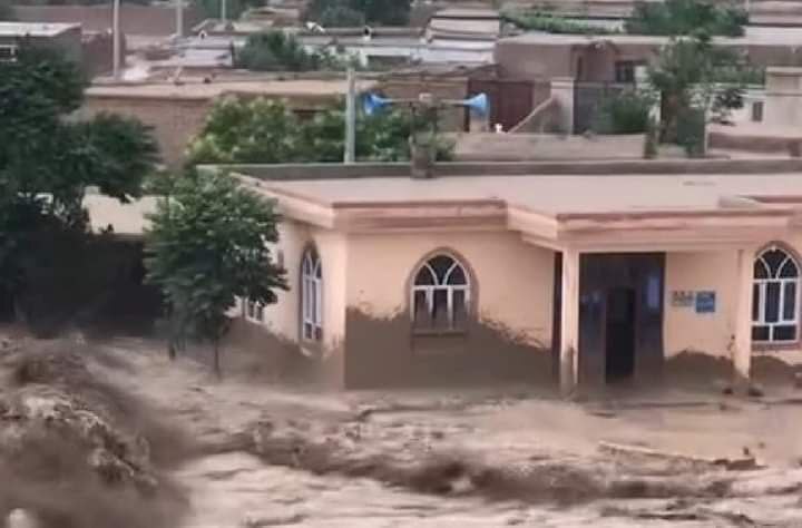 افزایش شمار تلفات سیل در افغانستان افزایش شمار تلفات سیل در افغانستان