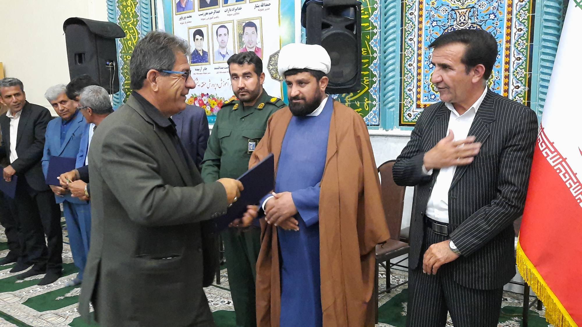 تجلیل از فرهنگیان برتر دیشموک تجلیل از فرهنگیان برتر دیشموک