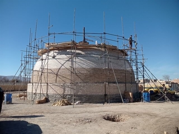 روند ادامهدار بازسازی یخدان میرفتاح ملایر روند ادامهدار بازسازی یخدان میرفتاح ملایر