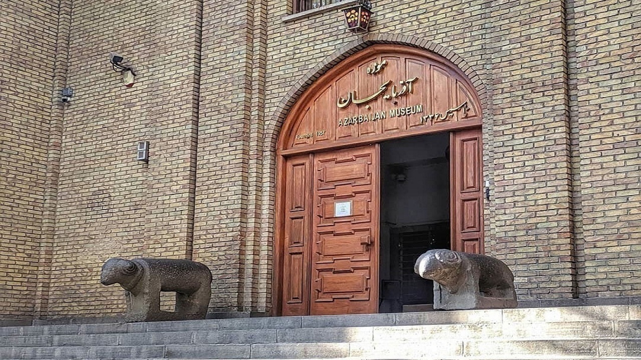 نمایش یافتههای تپه چمن لیلان در موزه آذربایجان نمایش یافتههای تپه چمن لیلان در موزه آذربایجان