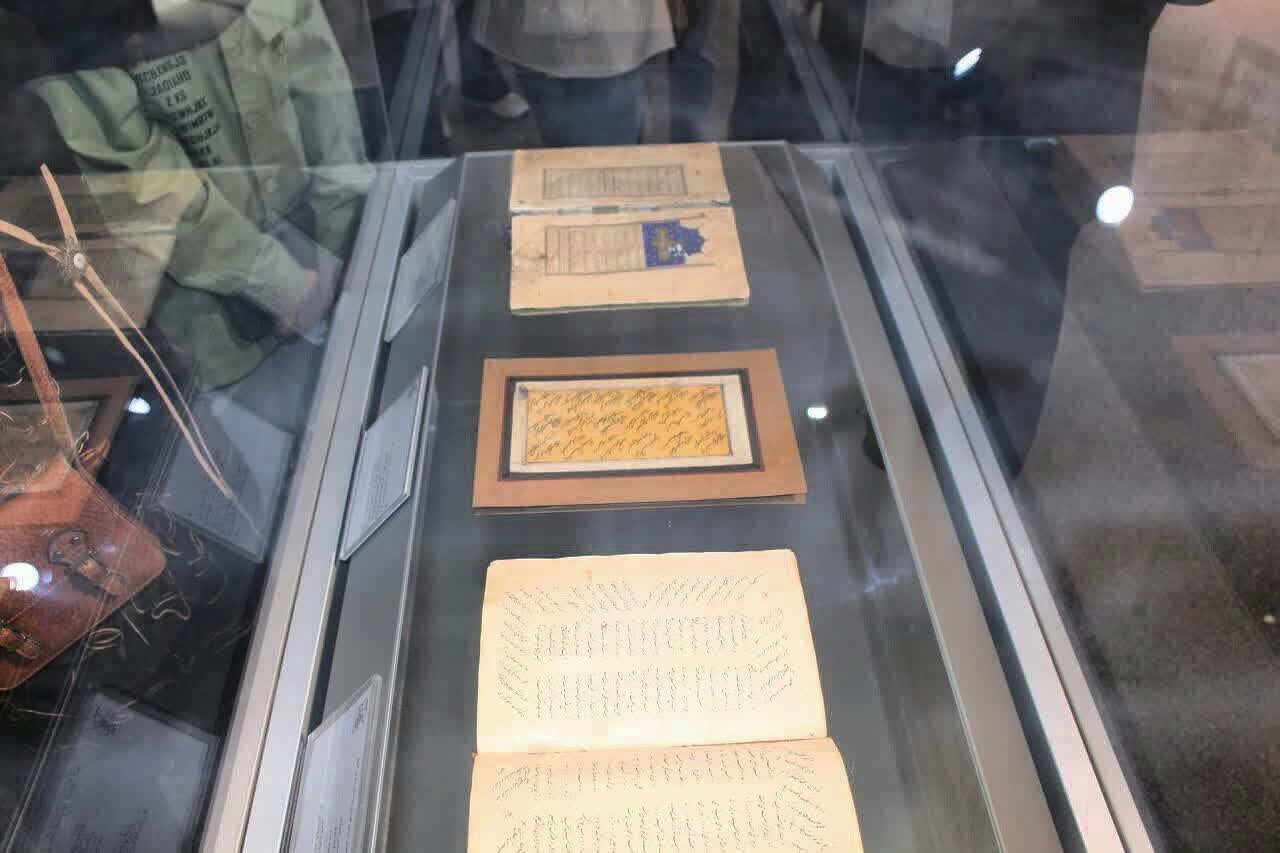 دو نسخه خطی گلستان سعدی در موزه بزرگ خراسان رونمایی شد