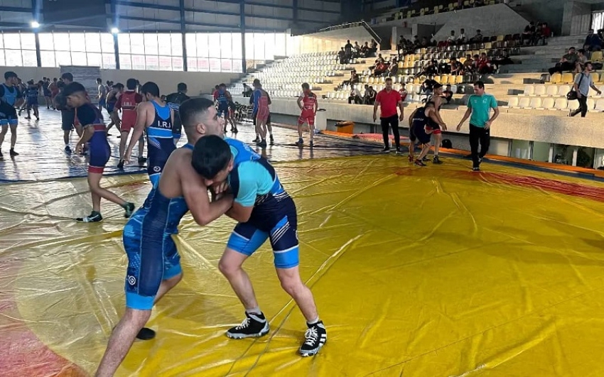 شیراز میزبان اردوی تیم ملی کشتی فرنگی جوانان شیراز میزبان اردوی تیم ملی کشتی فرنگی جوانان