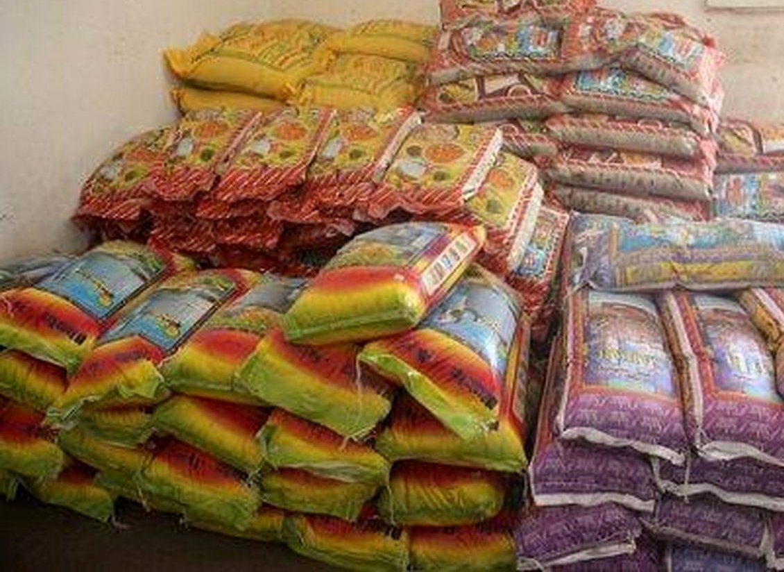 ضبط برنج قاچاق از انباری در تکاب ضبط برنج قاچاق از انباری در تکاب