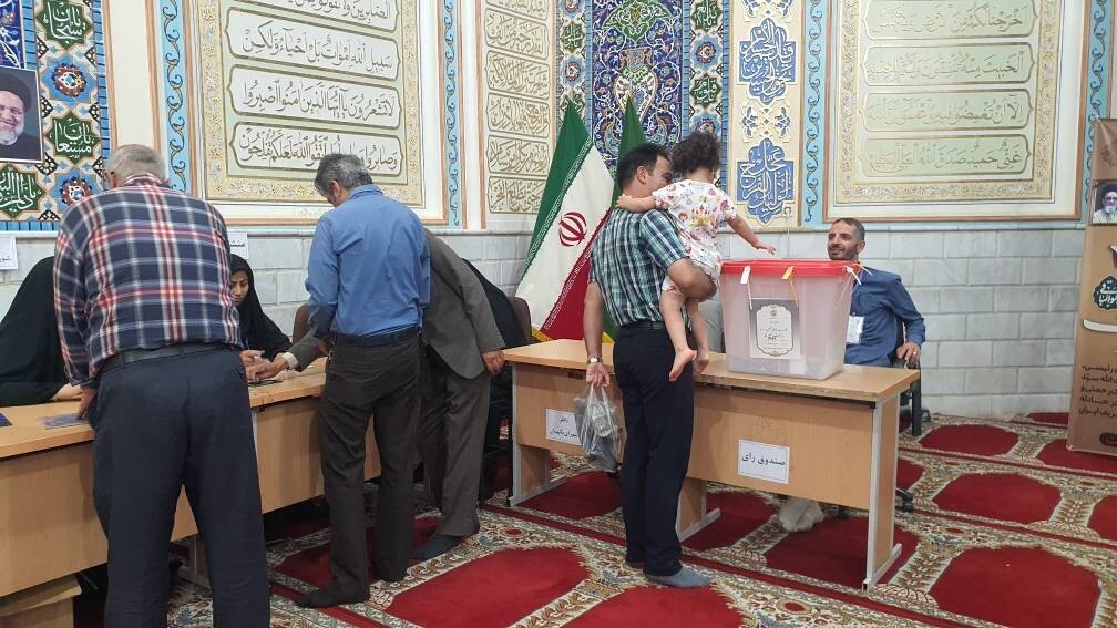 مشارکت ۵۲ درصد تایبادیها در انتخابات ریاست جمهوری مشارکت ۵۲ درصد تایبادیها در انتخابات ریاست جمهوری