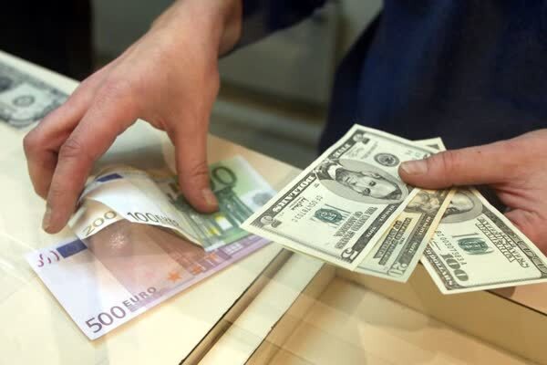 فرزین: امکان انتشار یک میلیارد یورو اوراق ارزی در بورس وجود دارد