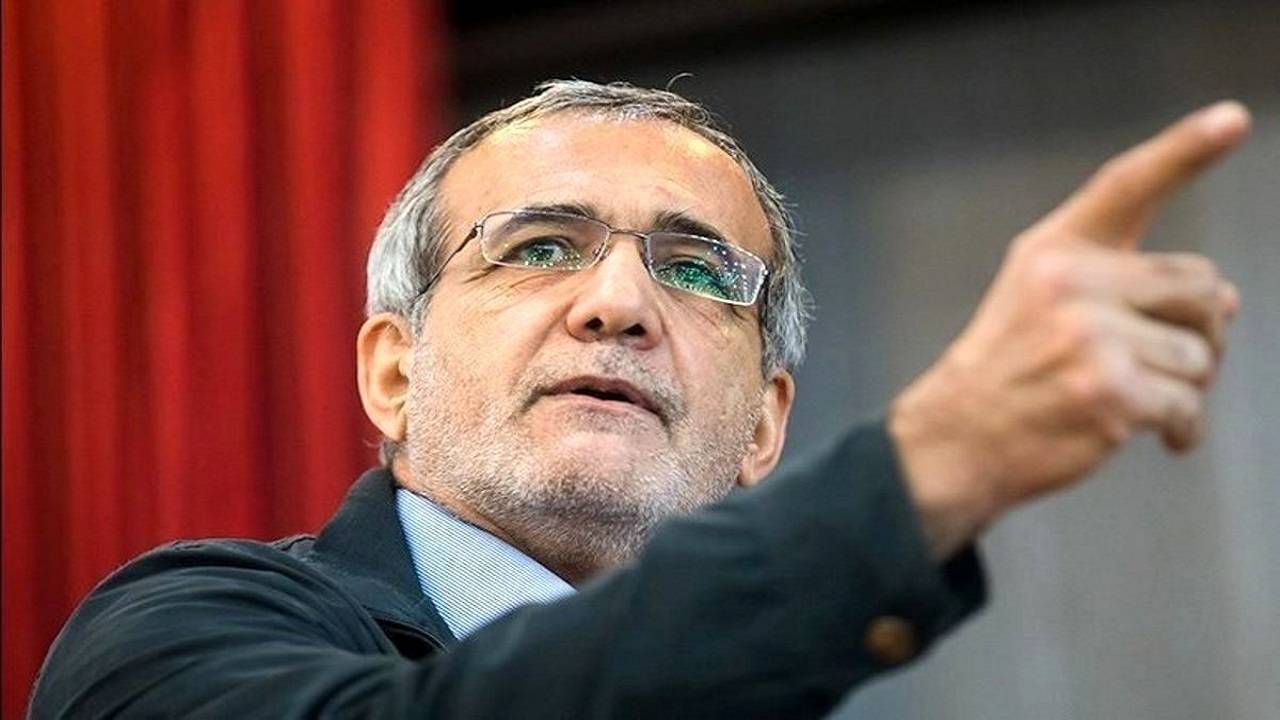 تحریمکنندگان امروز ایران به دشمنان ما سلاح شیمیایی میدادند تحریمکنندگان امروز ایران به دشمنان ما سلاح شیمیایی میدادند