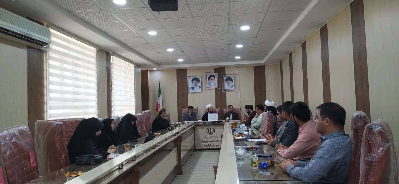 تجلیل آموزش و پرورش از فعالان فرهنگی ستاد نماز جمعه دهدشت تجلیل آموزش و پرورش از فعالان فرهنگی ستاد نماز جمعه دهدشت