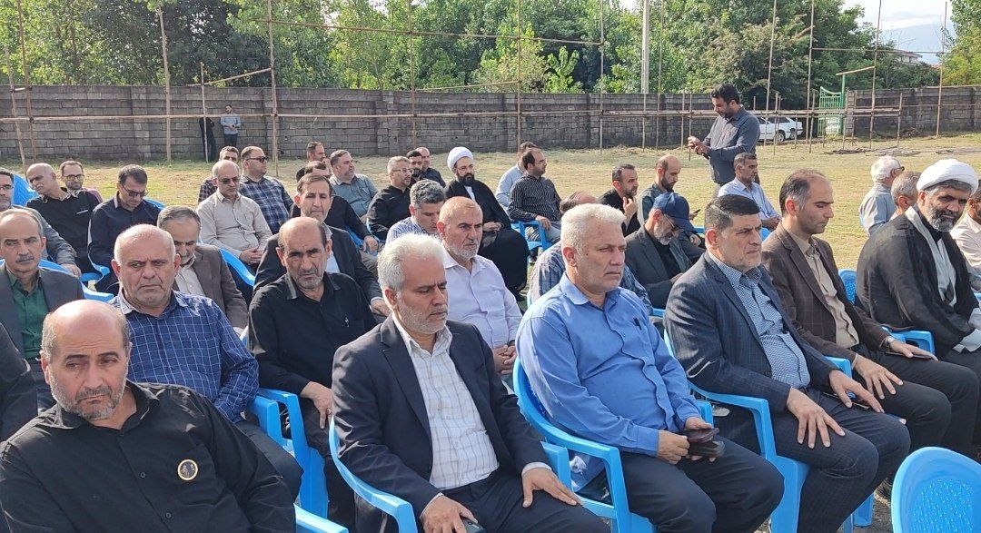 صبحگاه مشترک نیرو‌های نظامی در گلزار شهدای شلمان