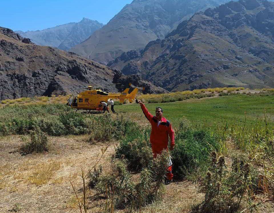 طبیعتگرد مصدوم پس از ۲۰ ساعت جستجو نجات یافت