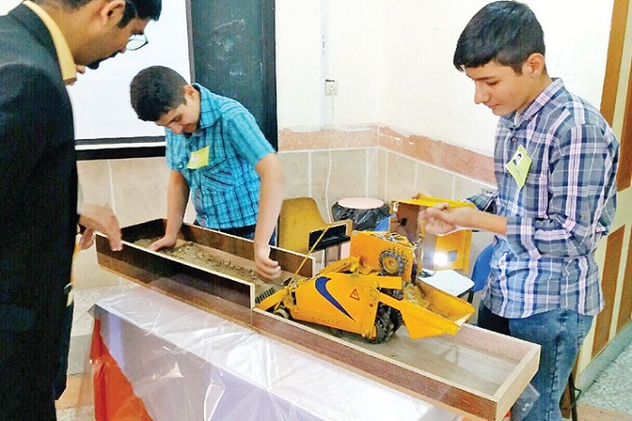 رقابت ۴۶۵ دانشآموز در مرحله استانی جشنواره نوجوان خوارزمی رقابت ۴۶۵ دانشآموز در مرحله استانی جشنواره نوجوان خوارزمی