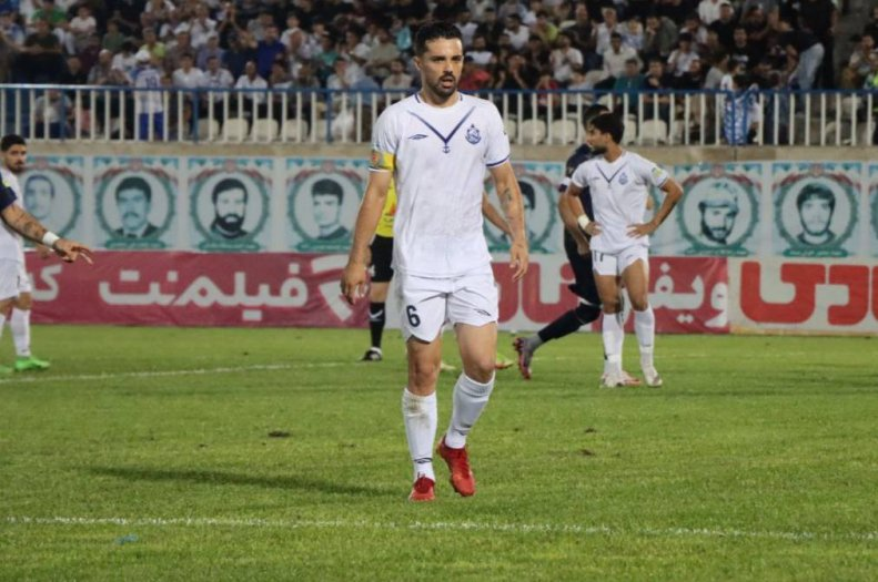 توقف پرسپولیس، برتری خانگی ملوان و تساوی استقلال خوزستان با آلومینیوم
