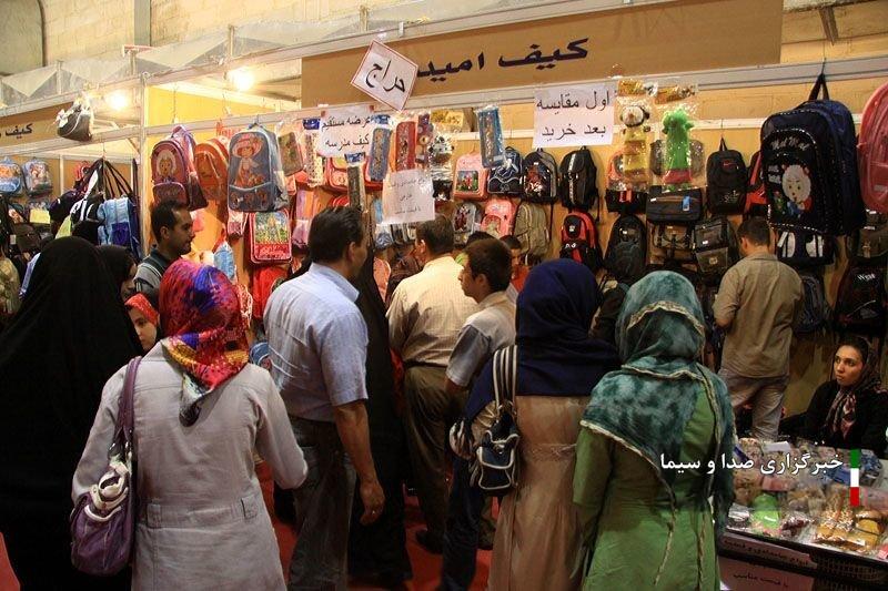 بازگشایی نمایشگاه تابستانه در نهاوند بازگشایی نمایشگاه تابستانه در نهاوند