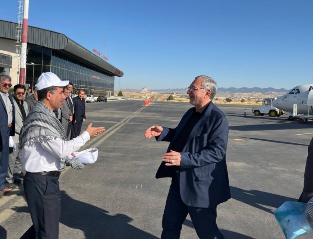 وزیر بهداشت وارد ایلام شد وزیر بهداشت وارد ایلام شد