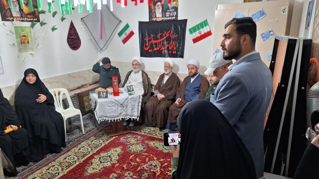 دشمن شناسی و رفع فتنه ماموریت اصلی حلقههای صالحین دشمن شناسی و رفع فتنه ماموریت اصلی حلقههای صالحین