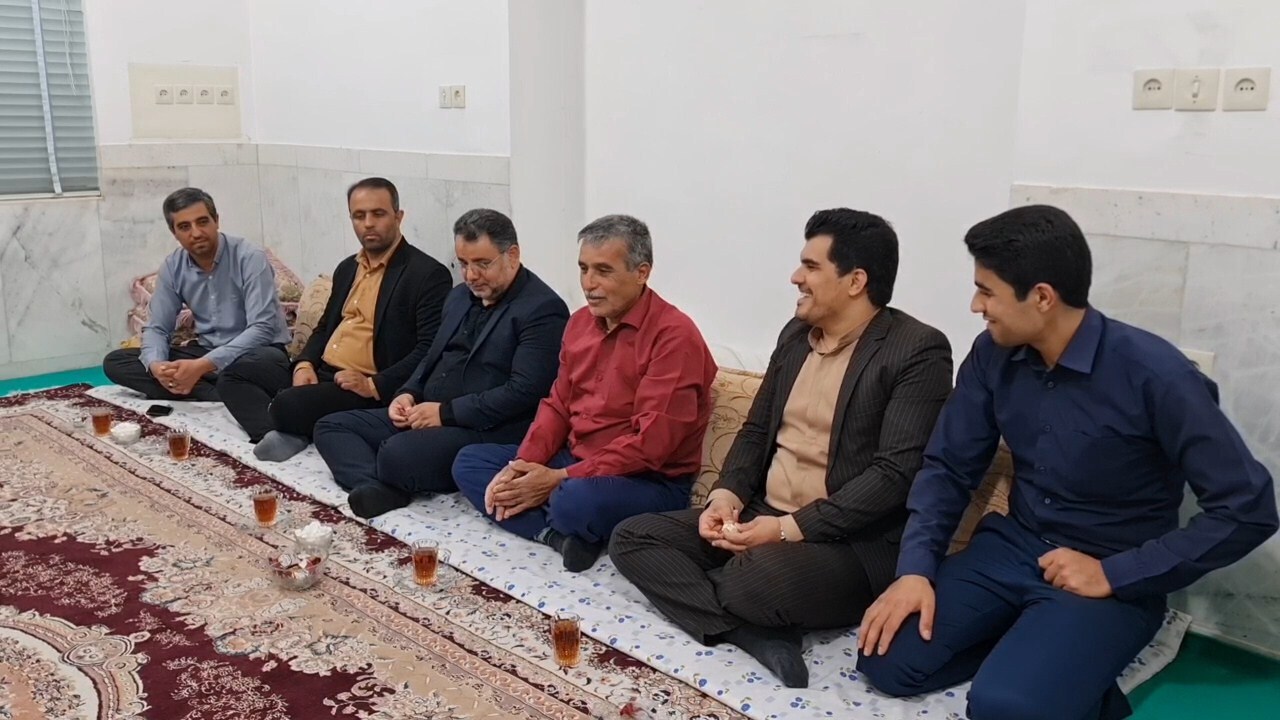 دیدار مسئولان خور و بیابانک با جانبازان دیدار مسئولان خور و بیابانک با جانبازان