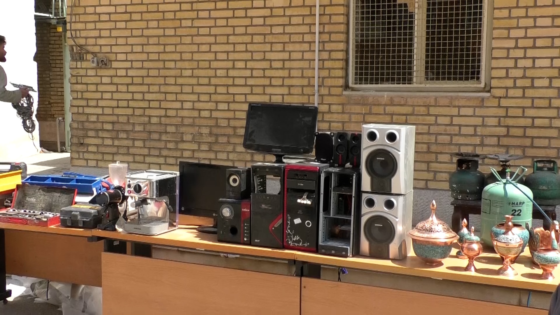 دستگیری باند ۵ نفره سارقان در برخوار دستگیری باند ۵ نفره سارقان در برخوار