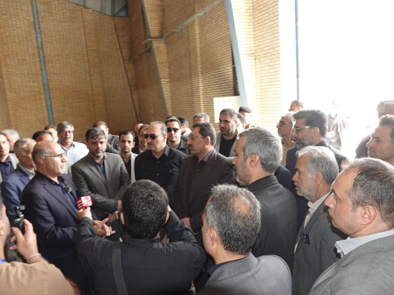 وزیر صمت:تکمیل کارخانه لاستیک آریا تایر هامون،کمتر ازسه سال آینده وزیر صمت:تکمیل کارخانه لاستیک آریا تایر هامون،کمتر ازسه سال آینده