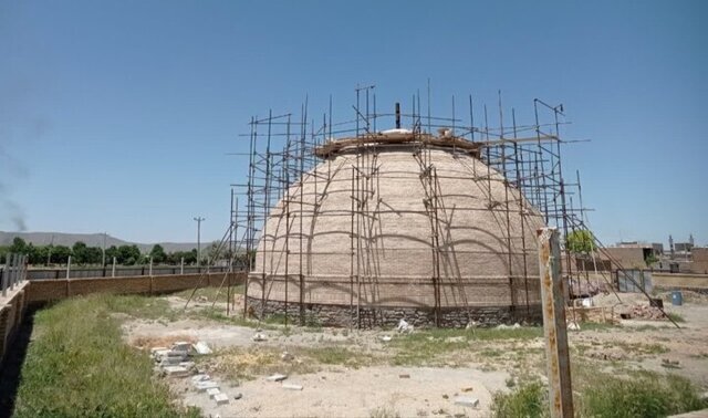 اجرای حجم بالایی از کار مرمت یخدان میرفتاح ملایر اجرای حجم بالایی از کار مرمت یخدان میرفتاح ملایر