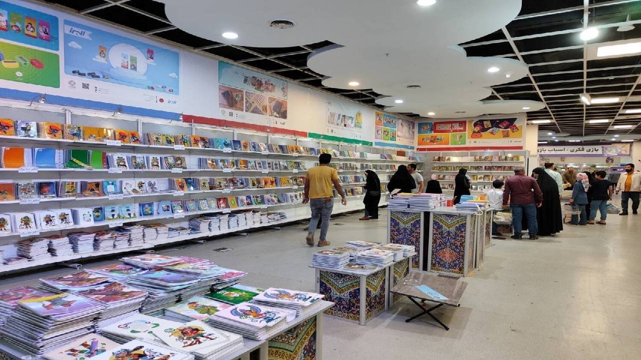 گشایش نمایشگاه نوشتافزار ایرانی در جوار بارگاه منور رضوی گشایش نمایشگاه نوشتافزار ایرانی در جوار بارگاه منور رضوی