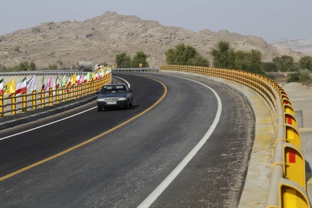 بهره برداری از چهار طرح عمرانی در بندرلنگه بهره برداری از چهار طرح عمرانی در بندرلنگه
