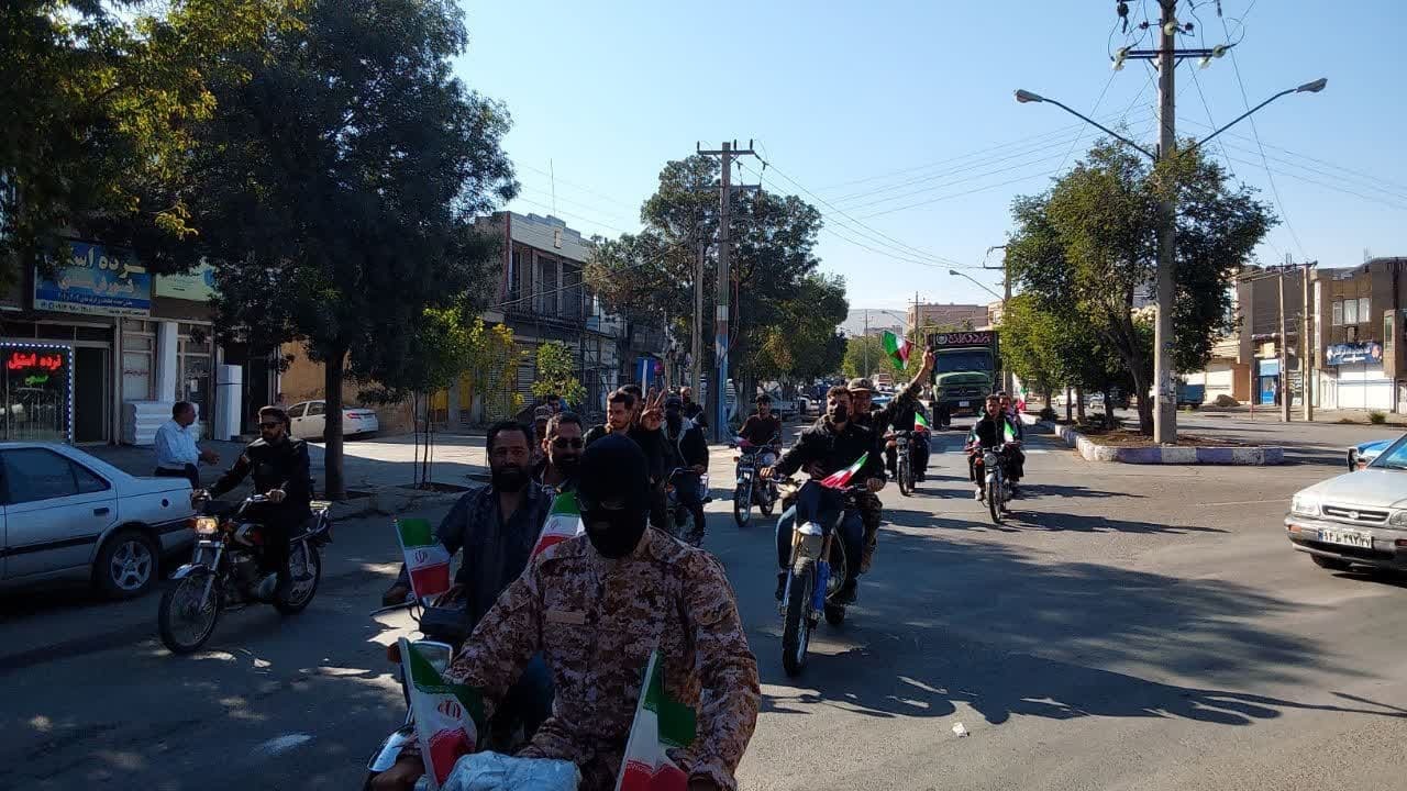 رژه خودرویی و موتورسی در بوکان رژه خودرویی و موتورسی در بوکان