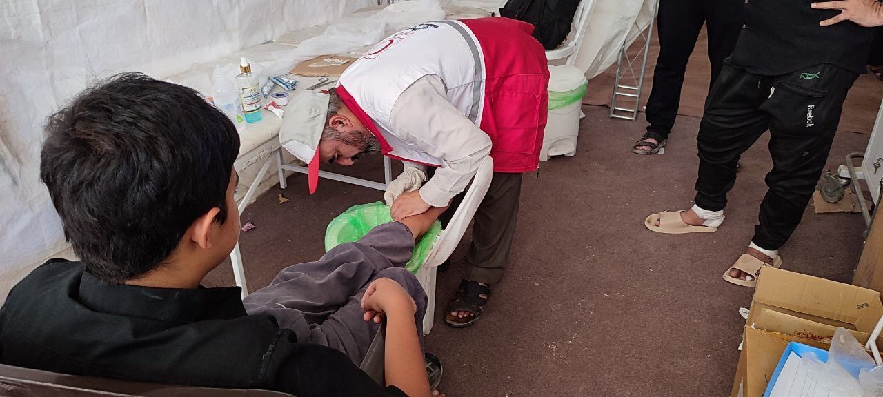 خدمت رسانی هلال احمر مازندران به زائران اربعین خدمت رسانی هلال احمر مازندران به زائران اربعین