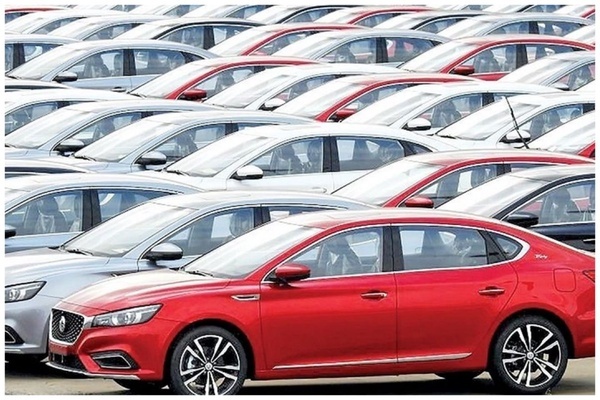 اخذ مالیات 2.5 درصدی از صاحبان خودروهای لوکس
