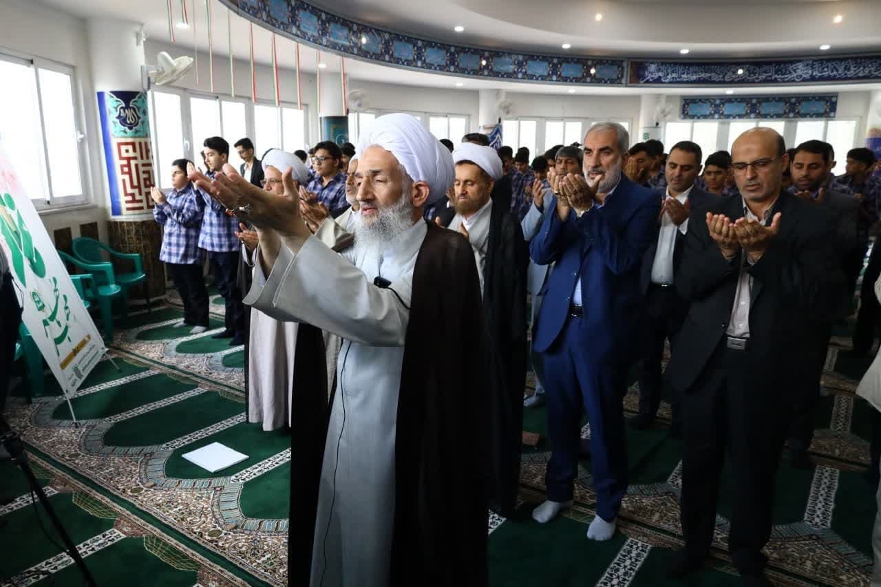 نواخته شدن زنگ نماز در مدارس مازندران نواخته شدن زنگ نماز در مدارس مازندران