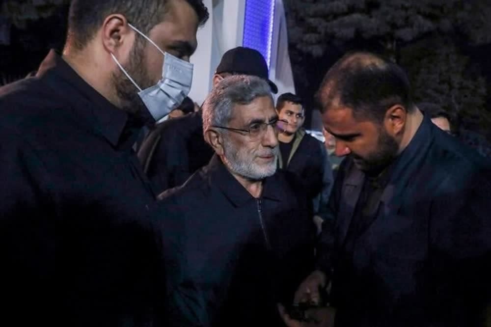 حضور قاآنی در مهرآباد، رسانههای صهیونی - آمریکایی را رسوا کرد حضور قاآنی در مهرآباد، رسانههای صهیونی - آمریکایی را رسوا کرد