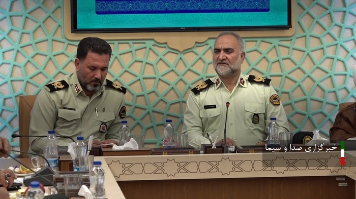 افزایش گشتها و ایستهای بازرسی در محورهای مواصلاتی استان قم و مرکزی افزایش گشتها و ایستهای بازرسی در محورهای مواصلاتی استان قم و مرکزی