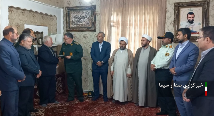 رونمایی از تندیس شهید مدافع حرم در هشترود رونمایی از تندیس شهید مدافع حرم در هشترود