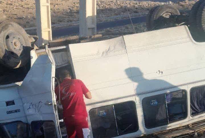 واژگونی مینی بوس در جاده سده-مرودشت با چهار مصدوم واژگونی مینی بوس در جاده سده-مرودشت با چهار مصدوم