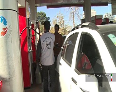 گشتی مشترک از پمپ بنزین های شهر کرمان با هدف بررسی دقیق استاندارد بودن نازلهای پمپ بنزین انجام شد گشتی مشترک از پمپ بنزین های شهر کرمان با هدف بررسی دقیق استاندارد بودن نازلهای پمپ بنزین انجام شد