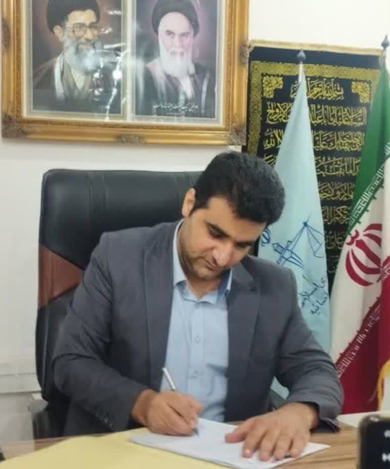 حکم رئیس دادگاه دهلران برای یک متهم حکم رئیس دادگاه دهلران برای یک متهم