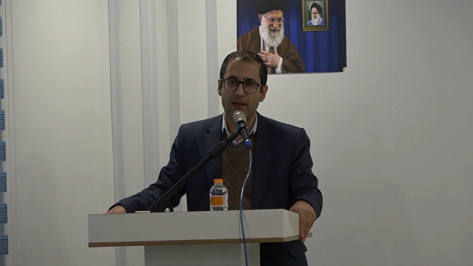 جلسه شورای اداری بویین میاندشت جلسه شورای اداری بویین میاندشت